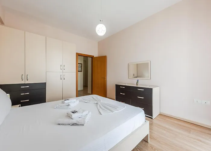 Belleview 4 Apartment